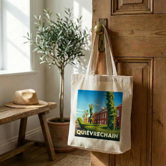 Tote bag souvenir de la ville de Quiévrechain avec une illustration paysagère stylisée.