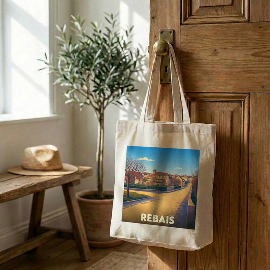 Tote bag souvenir de la ville de Rebais avec une illustration stylisée.