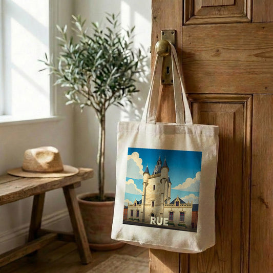 Tote bag souvenir de la ville de Rue avec une illustration stylisée de son beffroi historique.