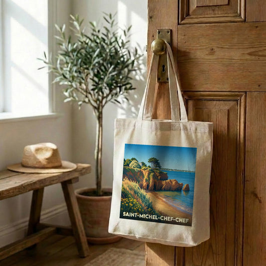 Tote bag souvenir de la ville de Saint-Michel-Chef-Chef avec une illustration côtière stylisée.