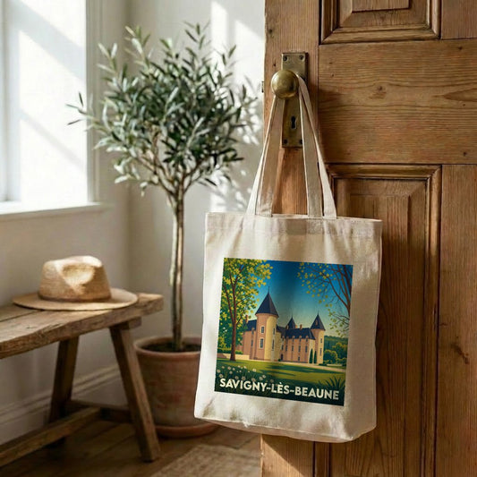 Tote bag souvenir de la ville de Savigny-lès-Beaune avec une illustration stylisée d'un château.