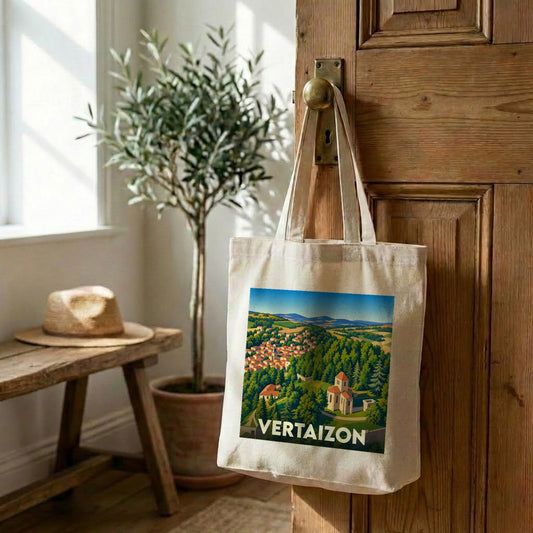 Tote bag souvenir de la ville de Vertaizon avec une illustration stylisée de son paysage.
