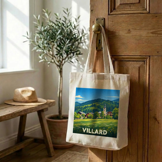 Sac cabas en toile souvenir de Villard avec une illustration de paysage de montagne.