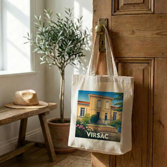 Tote bag souvenir de la ville de Virsac avec une illustration stylisée d'une maison de maître.